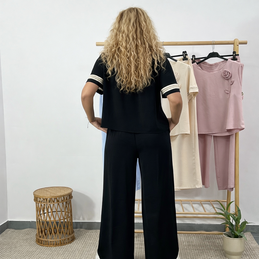 Дамски екип Цвети черен RR269