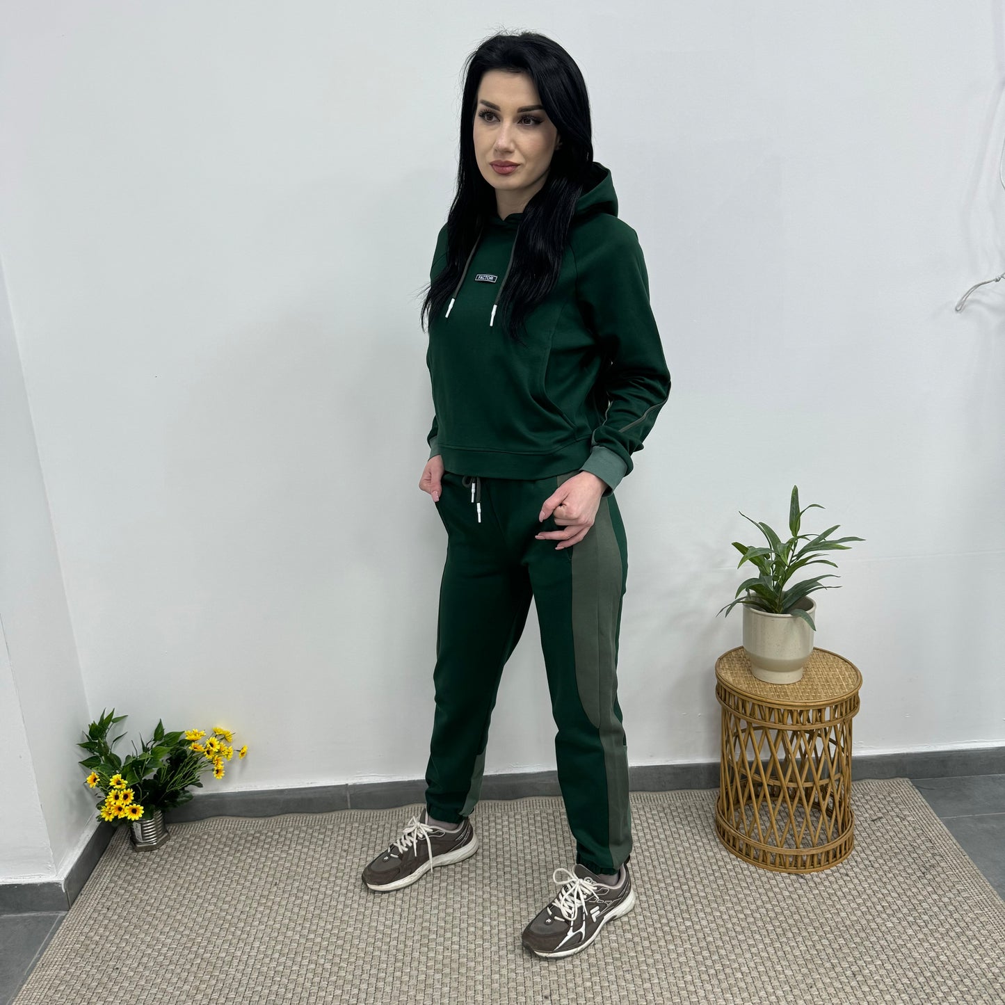 Дамски спортен екип Double Face тъмно зелен 25002
