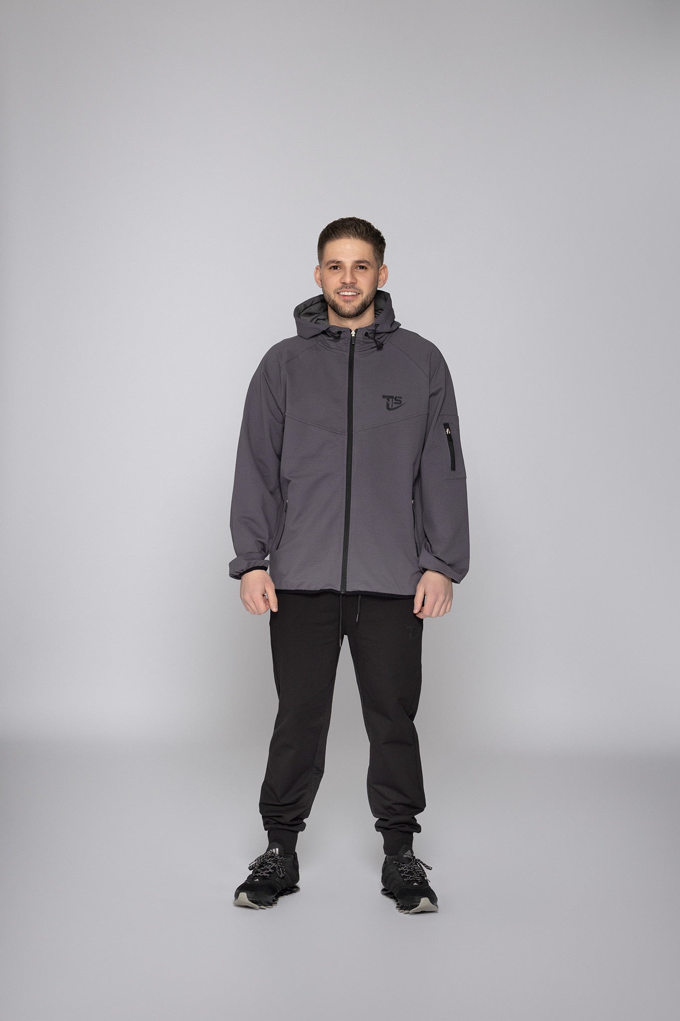 Мъжки спортен екип Иван TSB7B сив Fit