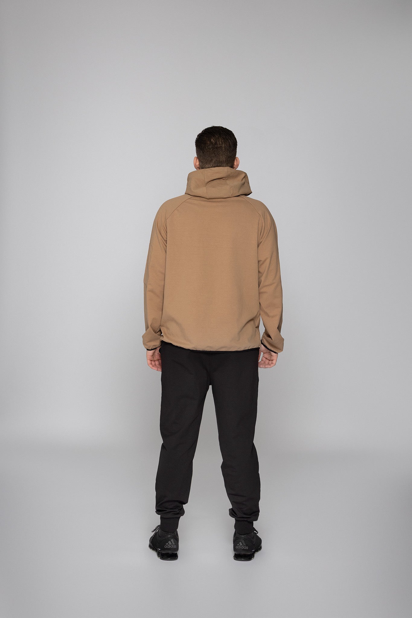 Мъжки спортен екип Иван TSB7B кафяв  Fit