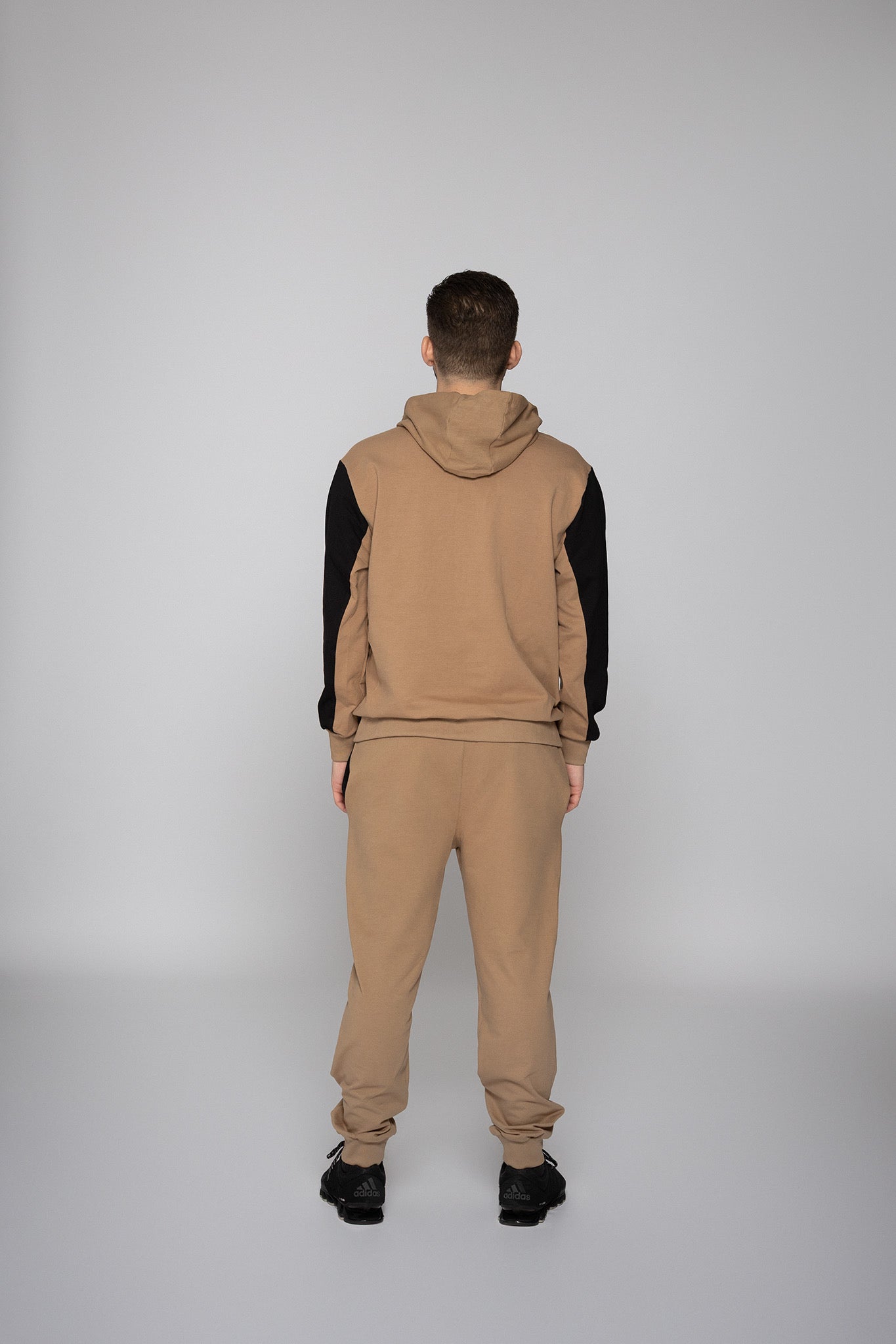 Мъжки спортен екип Марио TSB3А бежов Fit
