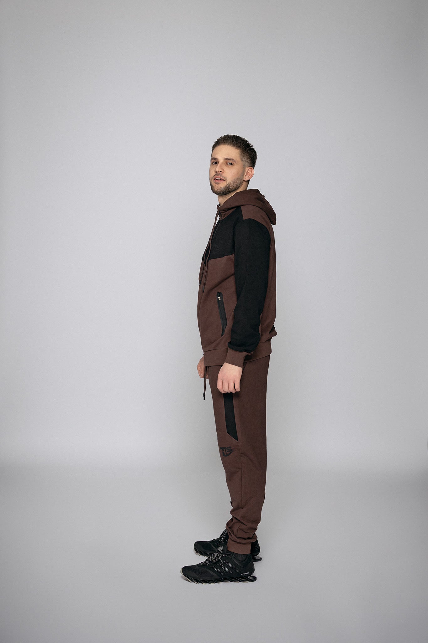 Мъжки спортен екип Марио TSB3А кафяв Fit