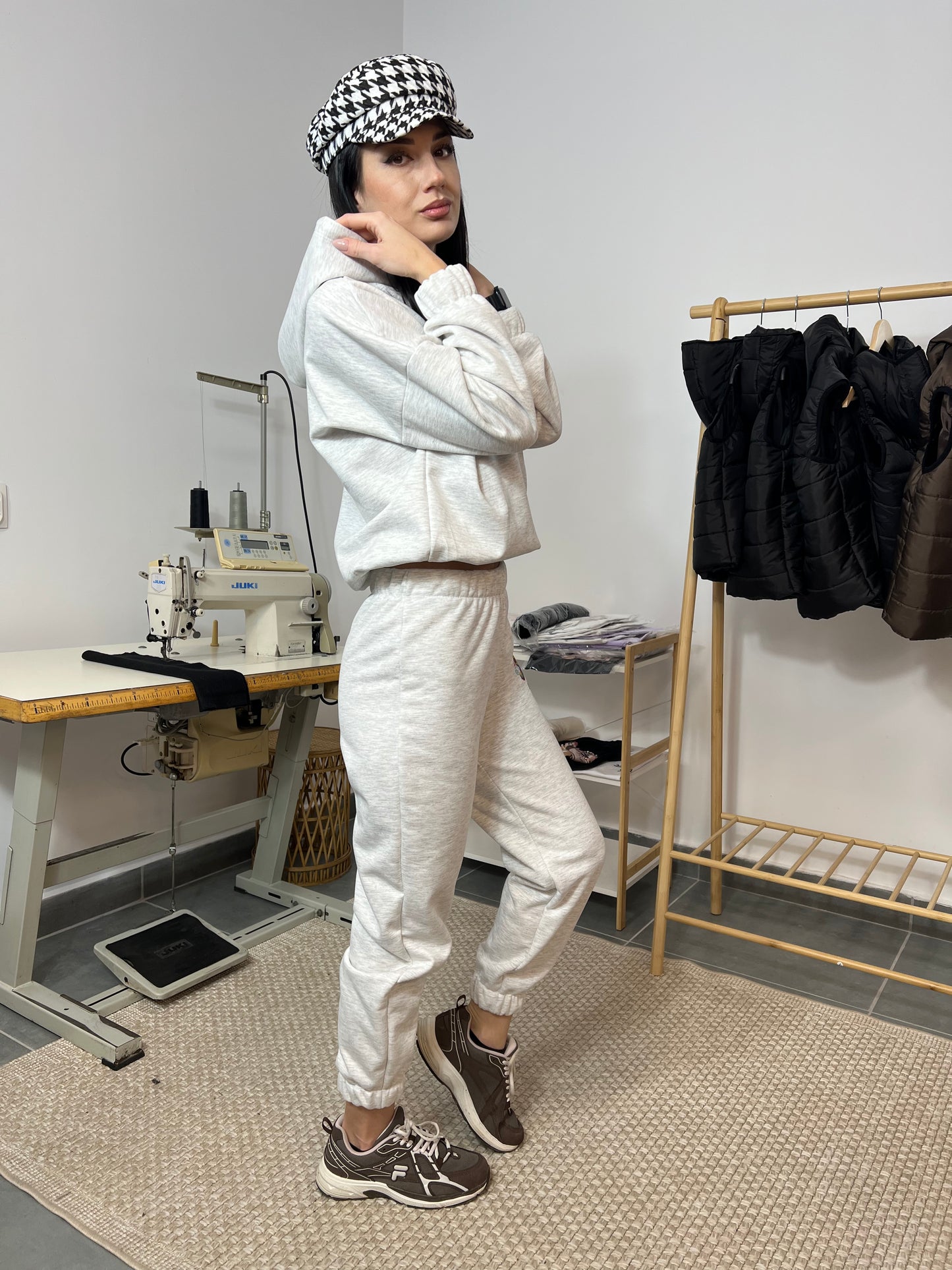 Ватиран комплект BUTTONS от две части с качулка - сив меланж