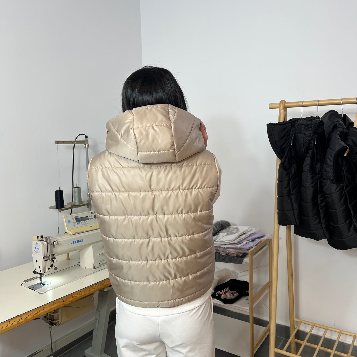 Модерна спортна грейка - Българско производство БЕЖ