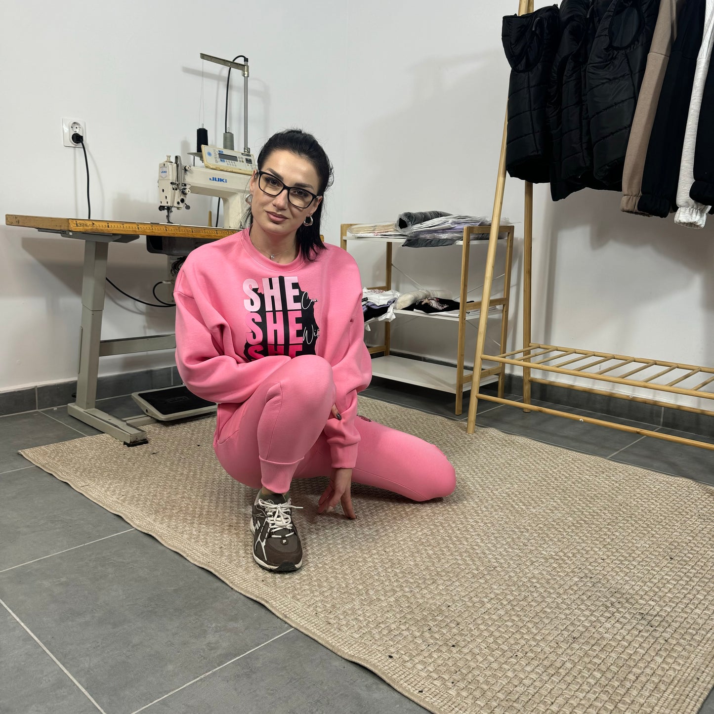 Ватиран комплект SHE от две части с принт - розов