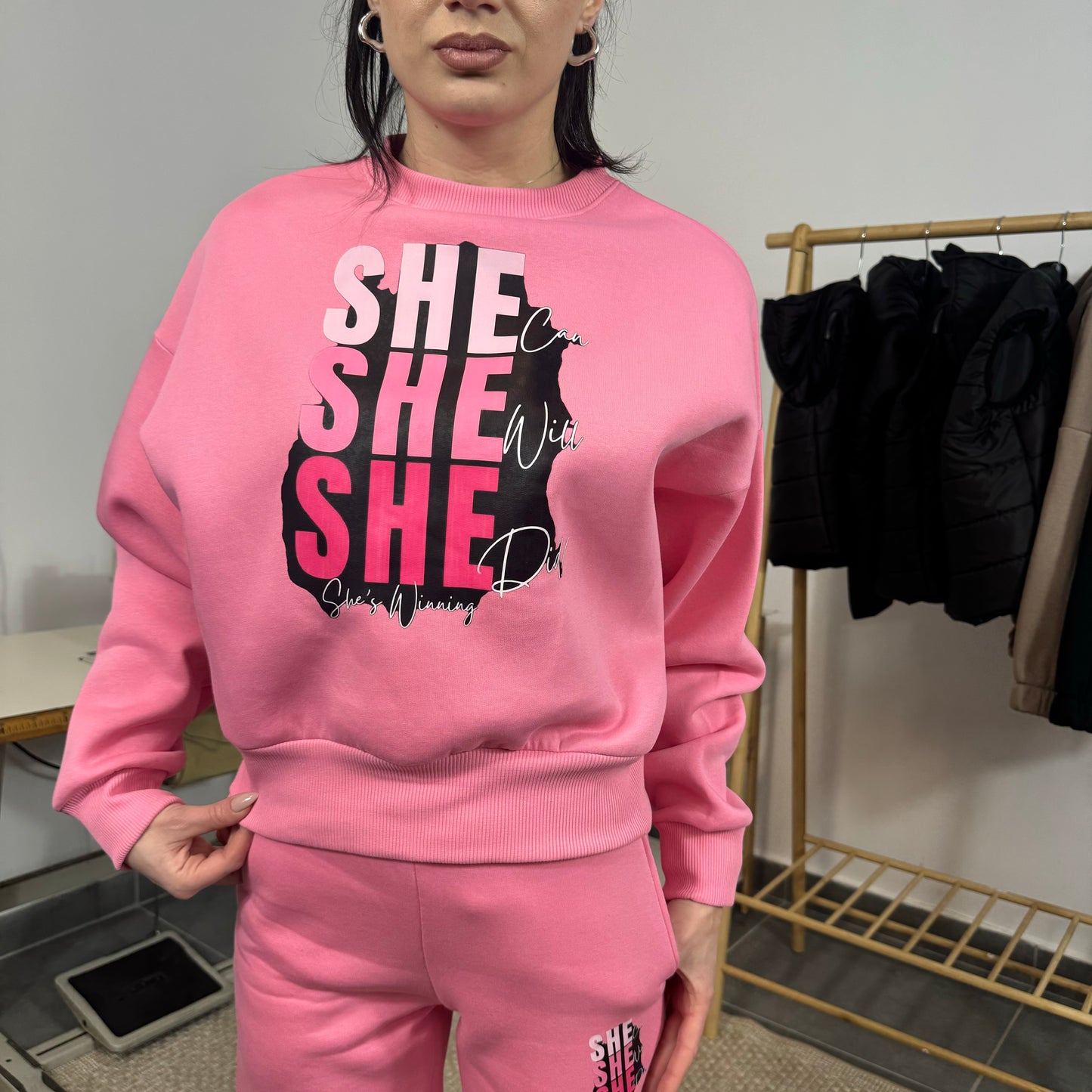 Ватиран комплект SHE от две части с принт - розов