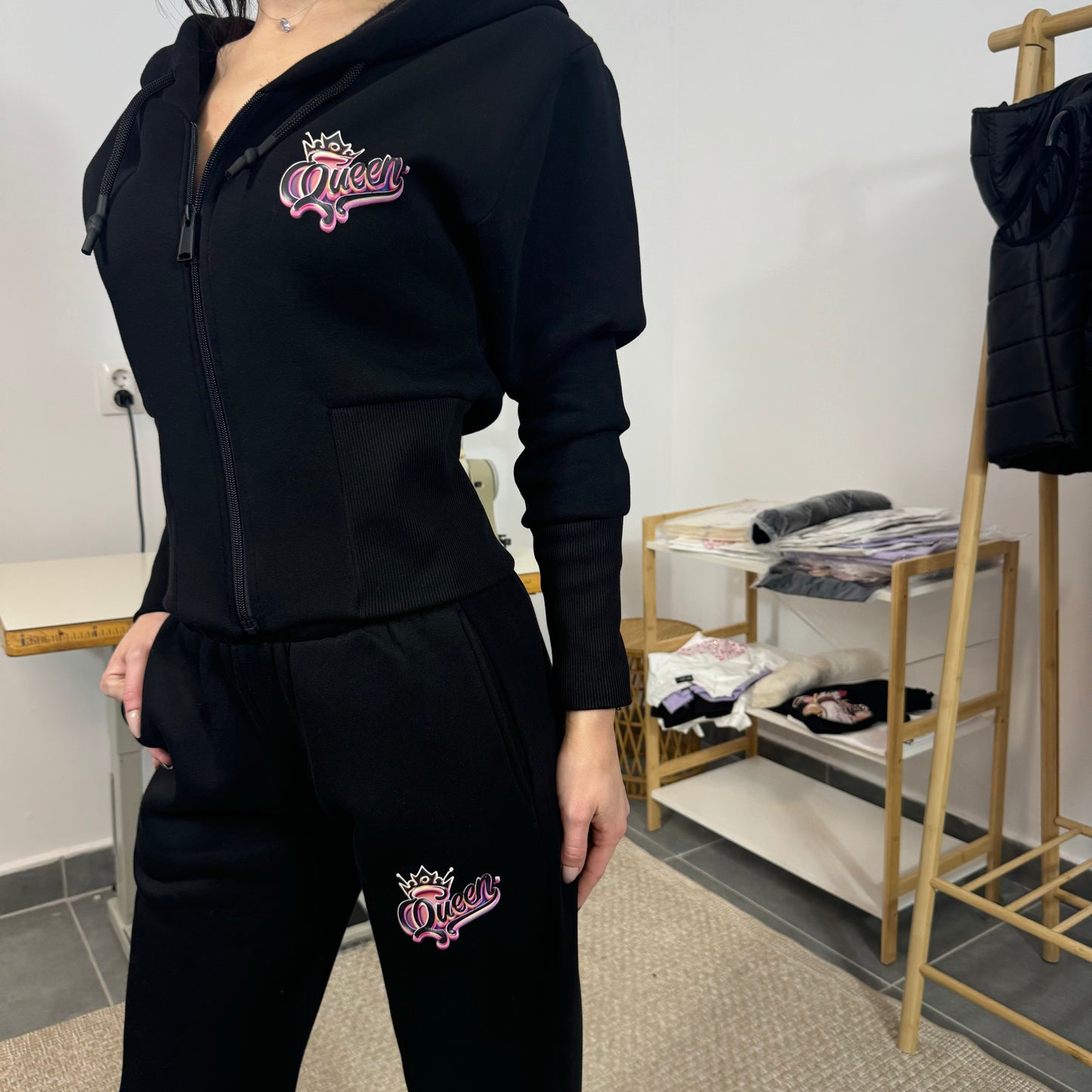 Ватиран комплект  QUEEN от две части с качулка - черен