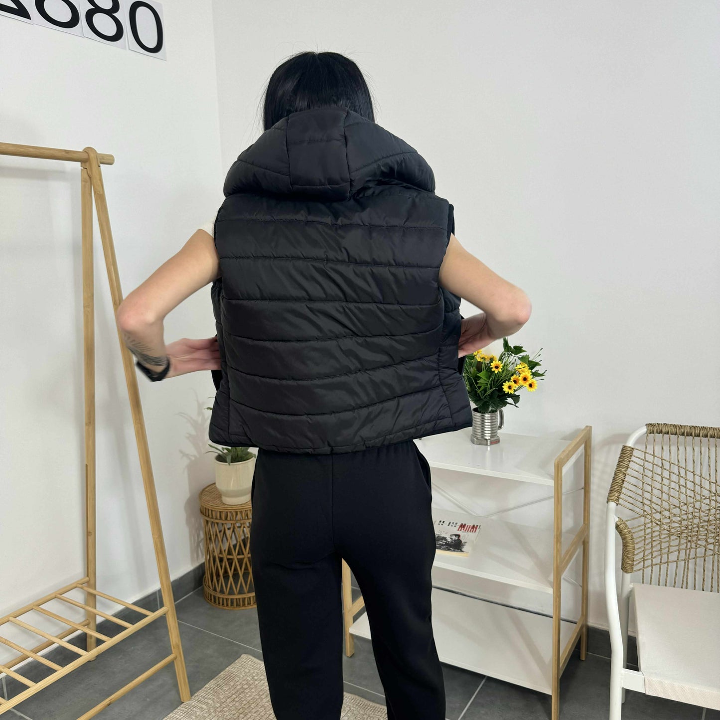 Модерна спортна грейка - Българско производство черна