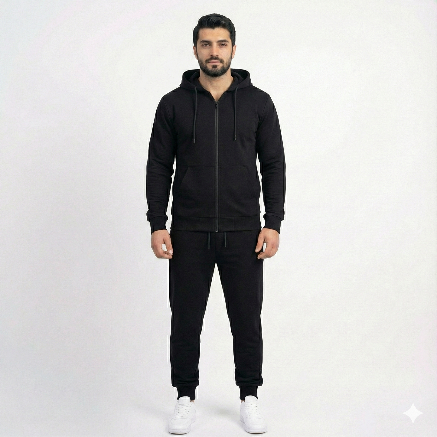 Удобен спортен комплект Сила