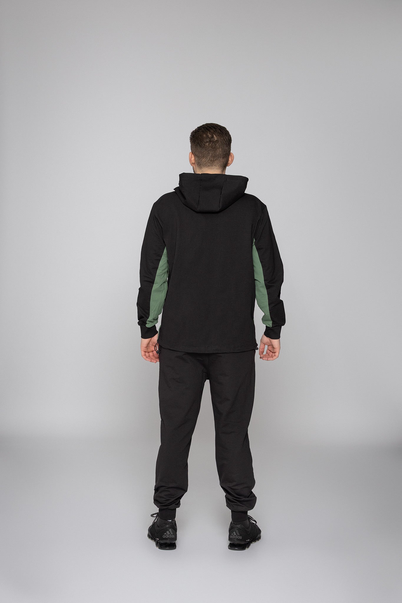 Мъжки спортен екип Ивайло TSB11А зелен Fit
