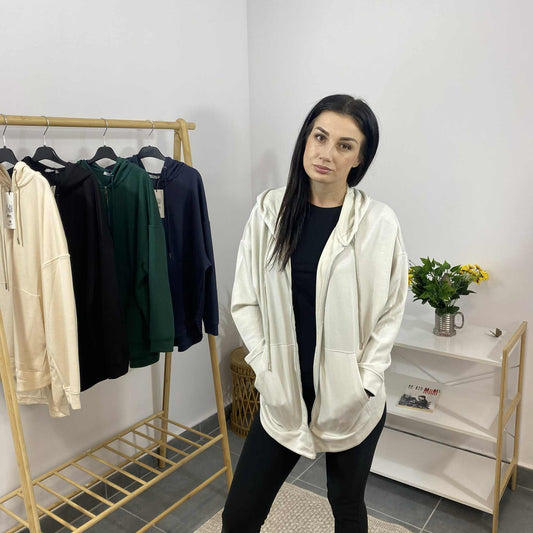 Дамски суичър с качулка и джобове 5540 беж