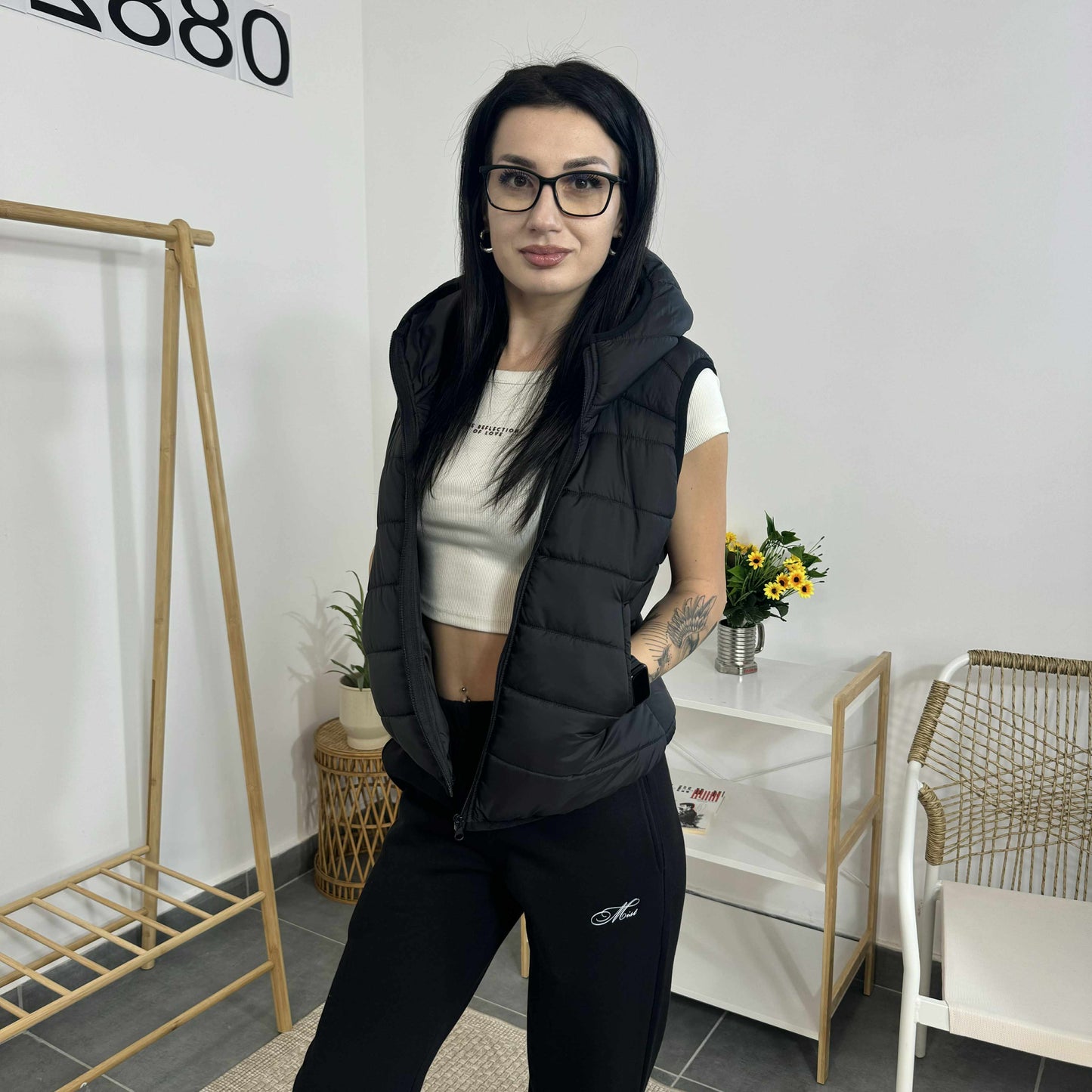 Модерна спортна грейка - Българско производство черна